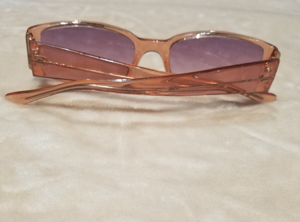 Translucent sunglasses. - Picture 8 of 8